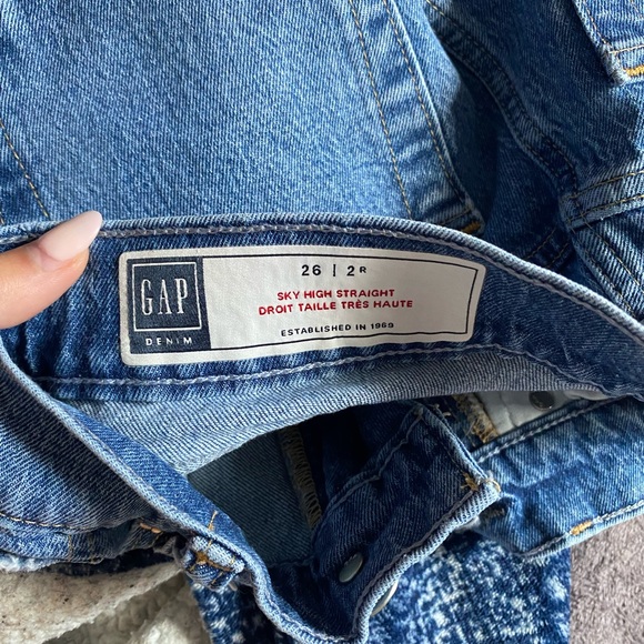 Gap Jeans - Picture 2 of 2